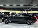 BMW 530e-8