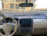 Nissan Tiida-10