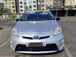 Toyota Prius-2