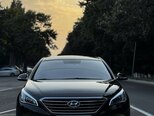 Hyundai Sonata-1