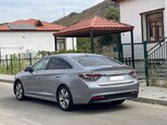 Hyundai Sonata-4