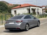 Hyundai Sonata-5