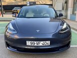 Tesla Model 3-1