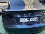 Tesla Model 3-6