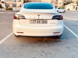 Tesla Model 3-14