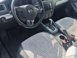 Volkswagen Jetta-9