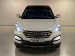 Hyundai Grand Santa Fe-4