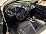 Hyundai Grand Santa Fe-12