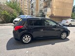 Nissan Tiida-14