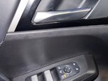 Mitsubishi Outlander-12
