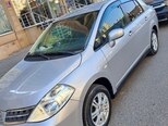 Nissan Tiida-15