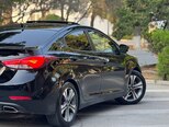 Hyundai Elantra-9