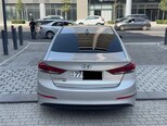 Hyundai Elantra-7