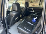 Toyota Land Cruiser-10