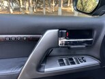 Toyota Land Cruiser-6