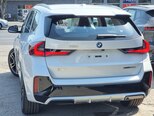 BMW iX1-9