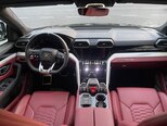 Lamborghini Urus-13