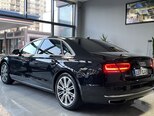 Audi A8-8