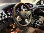 BMW iX3-11