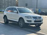 Volkswagen Touareg-2