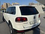 Volkswagen Touareg-12