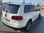 Volkswagen Touareg-13