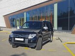 Mitsubishi Pajero-1