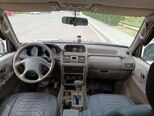 Mitsubishi Pajero-6