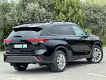 Toyota Highlander-12