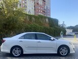 Toyota Camry-6