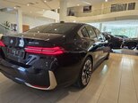 BMW i5-8