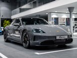 Porsche Taycan-3