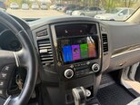 Mitsubishi Pajero-12