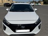 Hyundai IONIQ-1