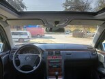 Mercedes E 240-16