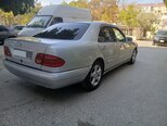 Mercedes E 240-5