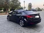 Hyundai Elantra-5
