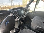 Ford Transit-10