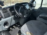 Ford Transit-12