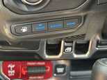 Jeep Wrangler-13