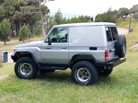 Toyota Land Cruiser-7