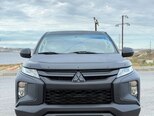 Mitsubishi L200-1