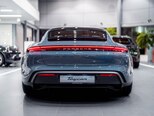 Porsche Taycan-5