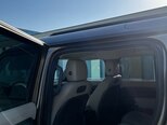 Land Rover Defender-10