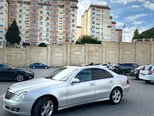 Mercedes E 240-2