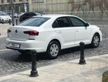 Volkswagen Polo-5
