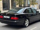 Mercedes E 240-10