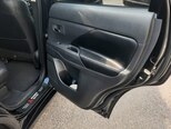 Mitsubishi Outlander-20