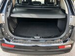 Mitsubishi Outlander-18