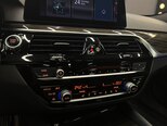 BMW 530e-19